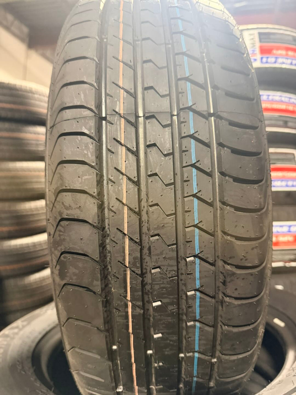 205/60r16 92v ULTRALINE D1 all season Vinmax