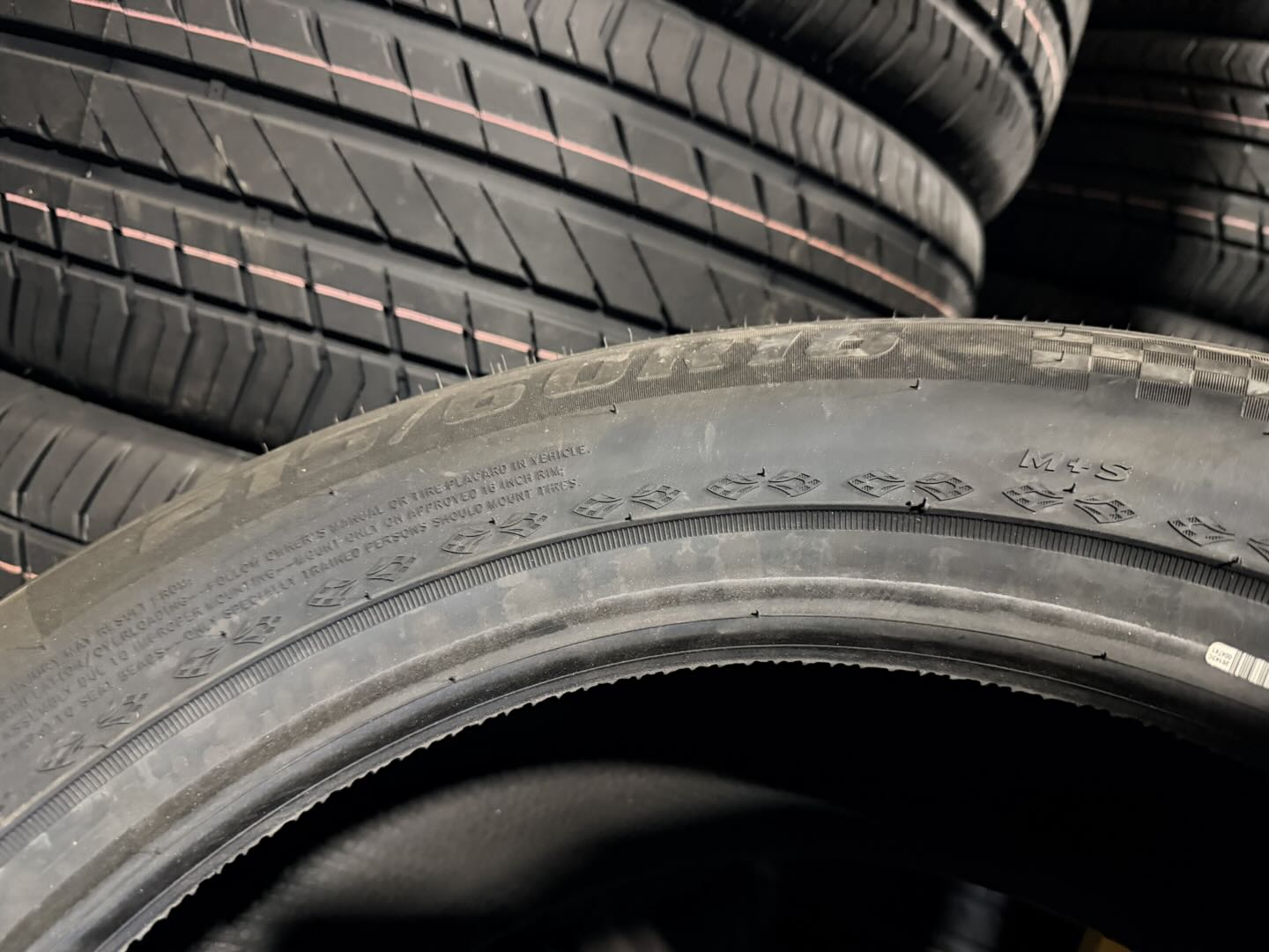 215/60r16 95v ECOTOUR HP3 all season Vinmax
