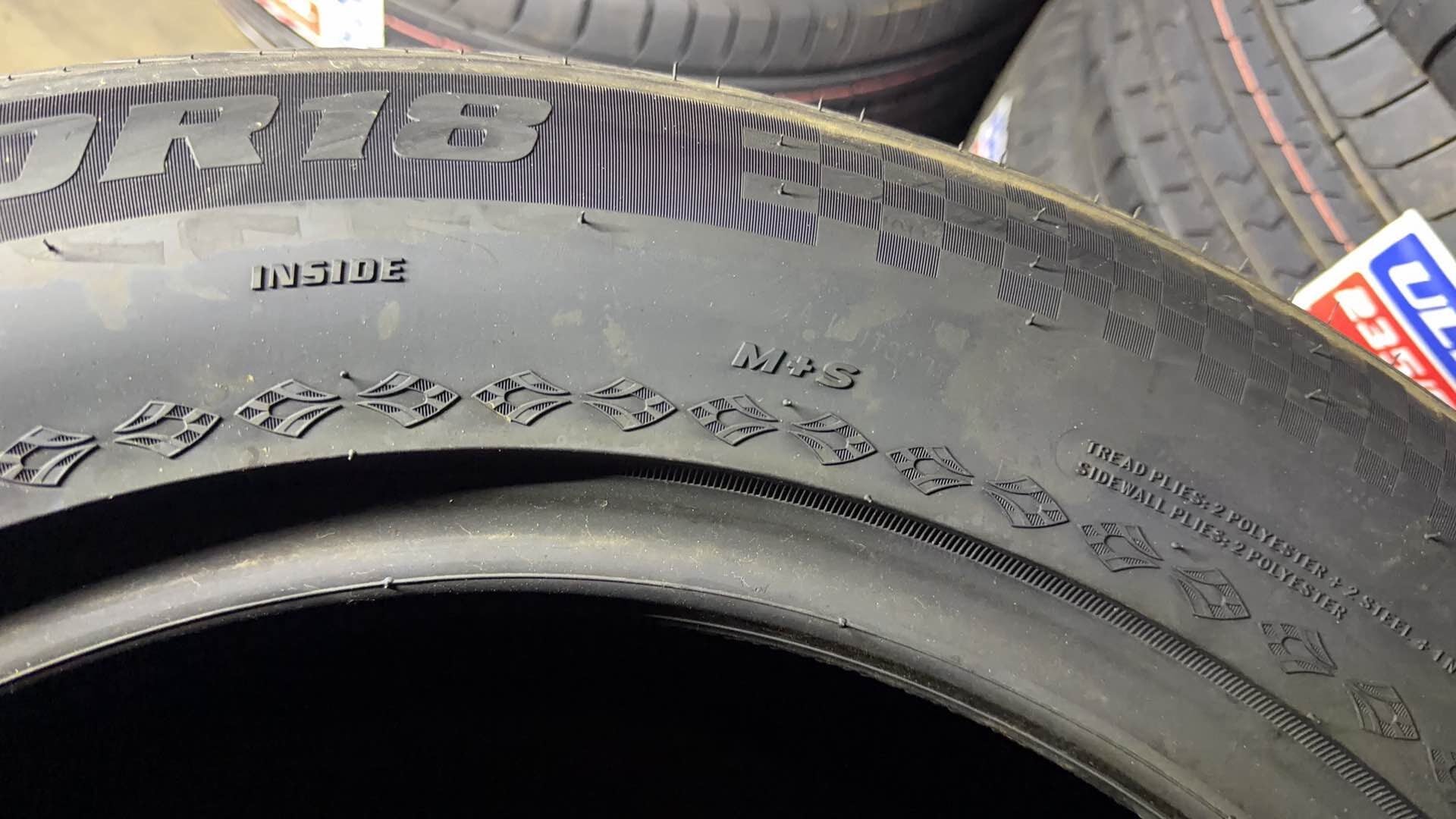 235/60r18 107v ULTRALINE D1 all season Vinmax