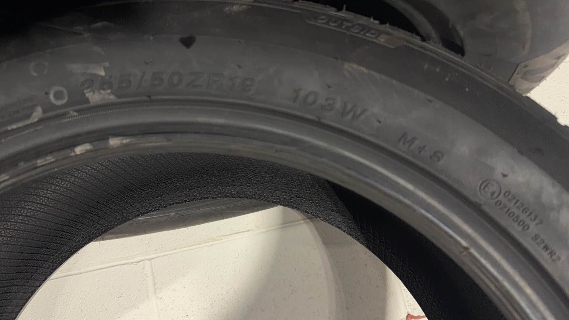 255/50zr19 103w ACTIVE V02 all season Vinmax