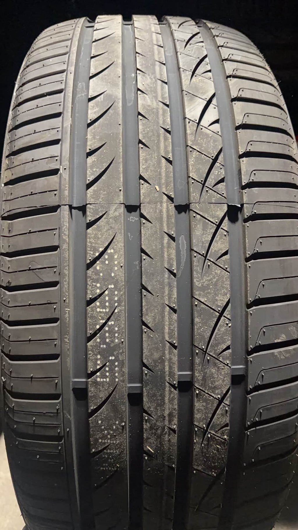 275/50r21 113v mk937 all season Mileking