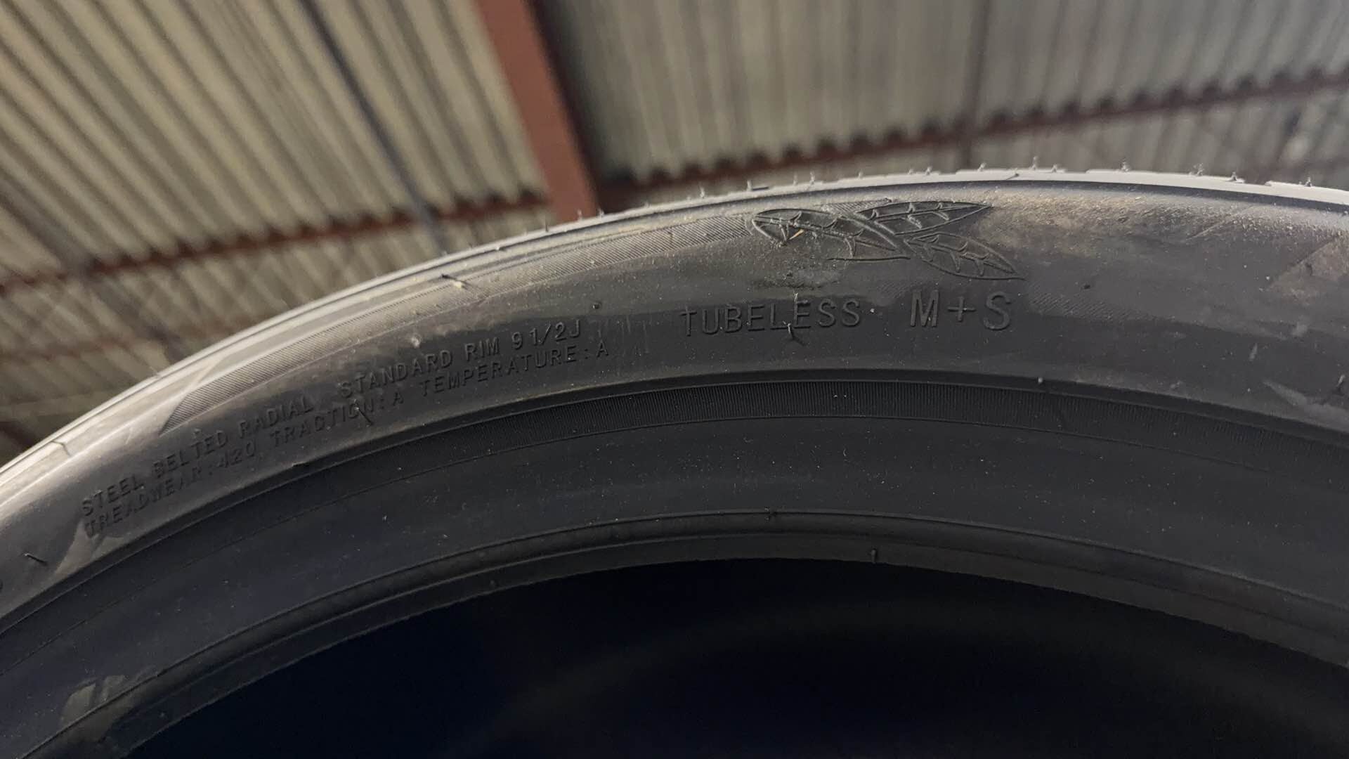 275/40zr21 107y mk937 all season Mileking
