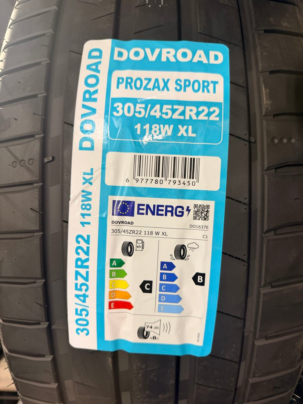 305/45zr22 118w PROZAXSPORT all season Dovroad