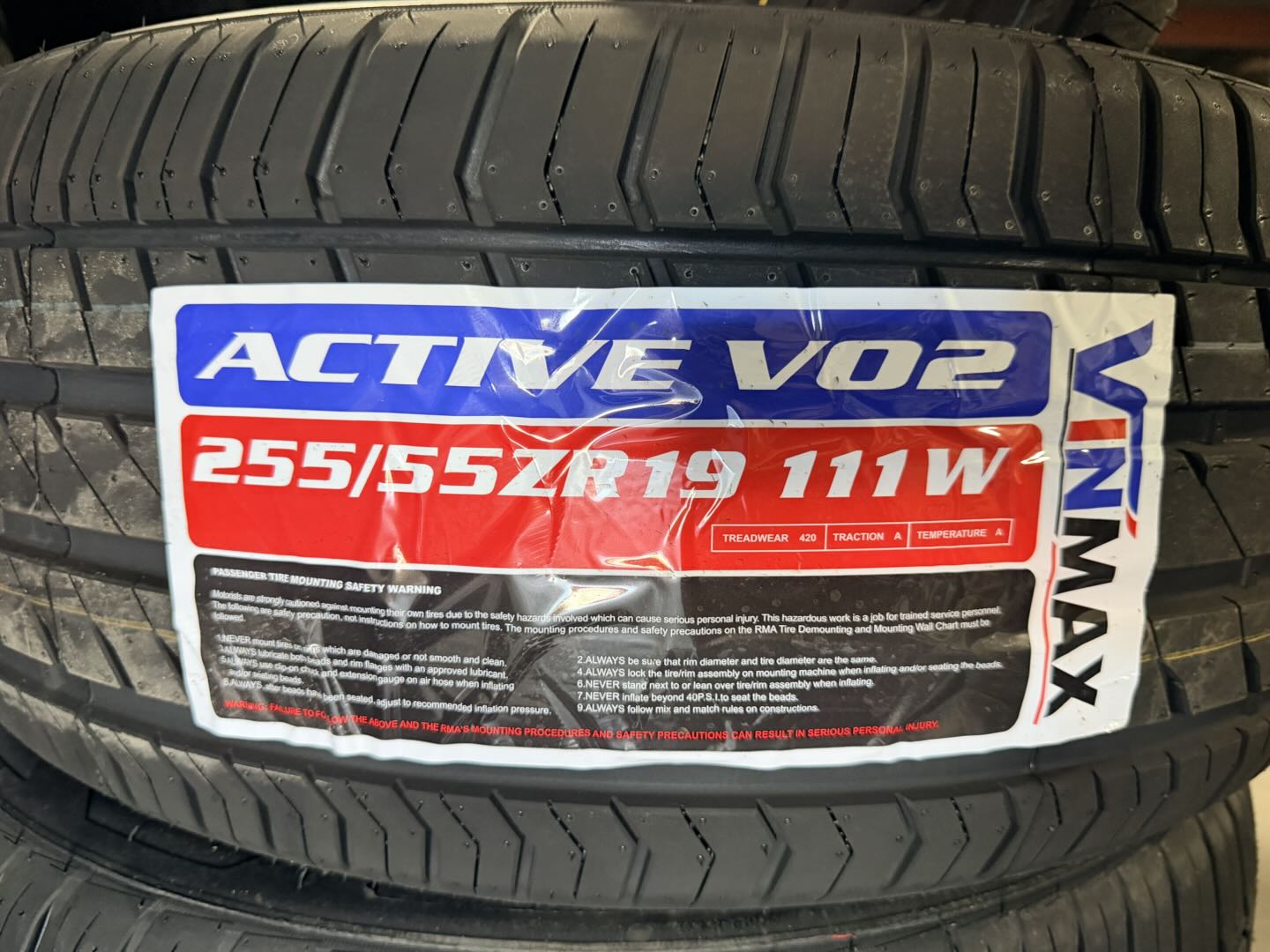 255/55zr19 111w ACTIVE V02 all season Vinmax