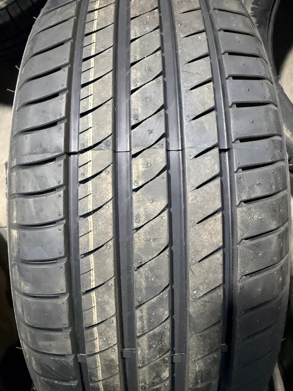 215/50zr17 xl 95w ex-comfort all season Mileking