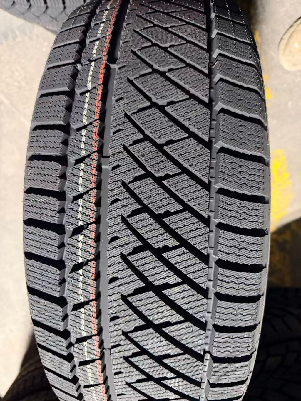 225/65r17 xl 106t mk687 winter Mileking