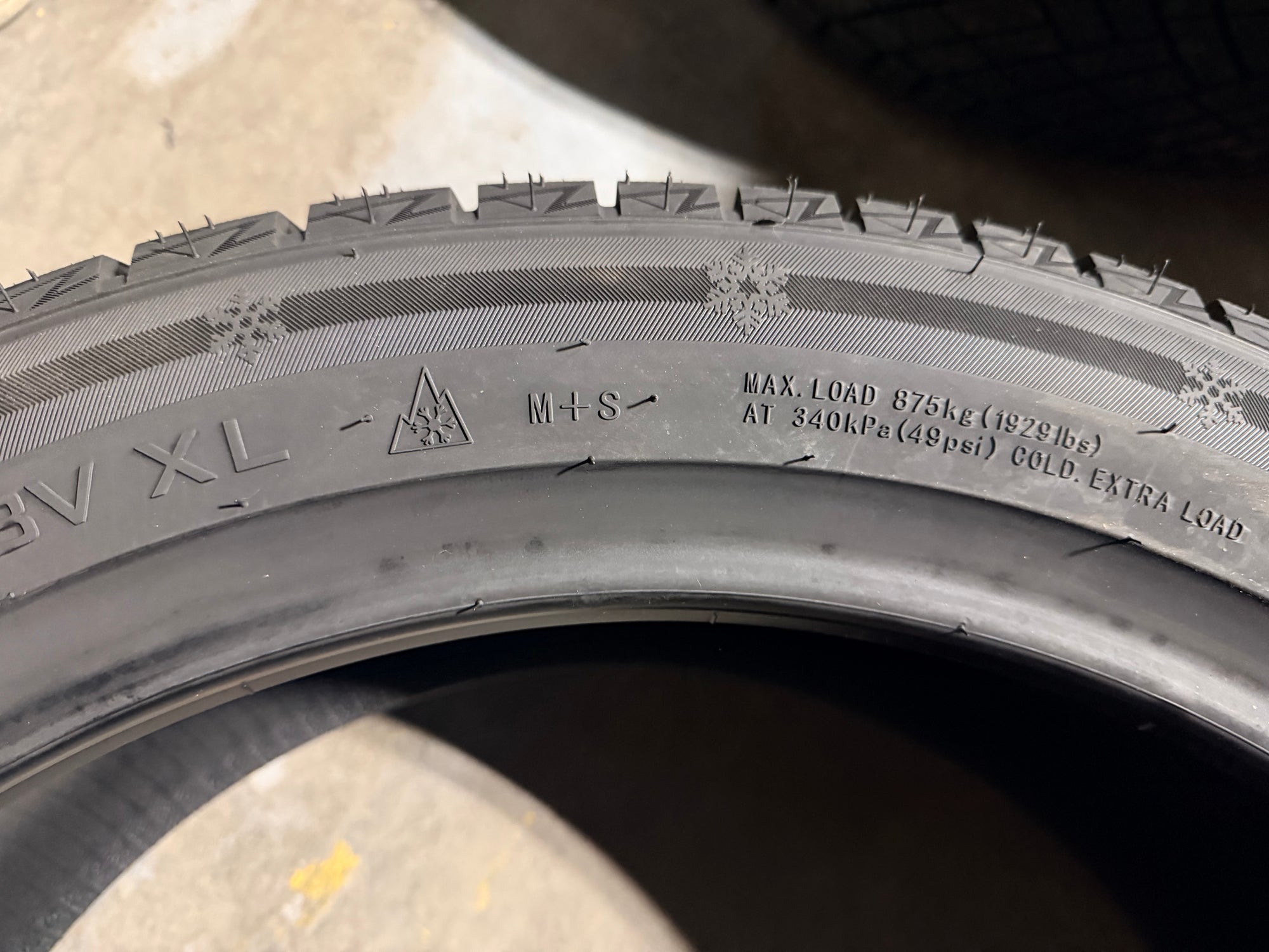 265/45r21 108h mk697 winter Mileking