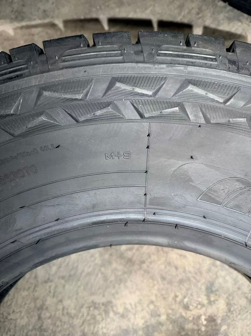 LT245/75r16 10pr 120/116q mk828 commercial cargo Mileking
