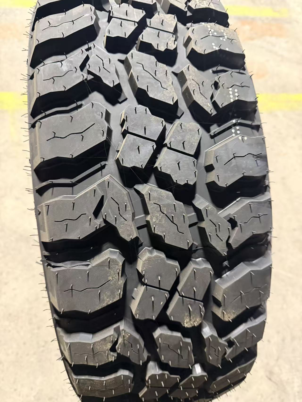 LT245/75r16 10pr 120/116q mk869 commercial cargo Mileking